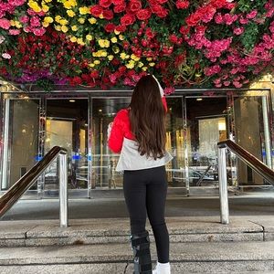 Meet your Posher, Veronica